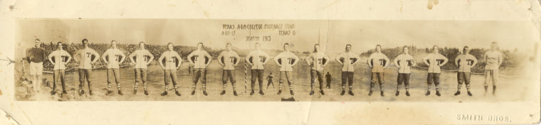 1913